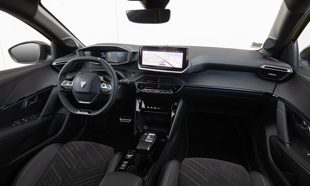 inside_peugeot_2008_asg_leasing_cyprus