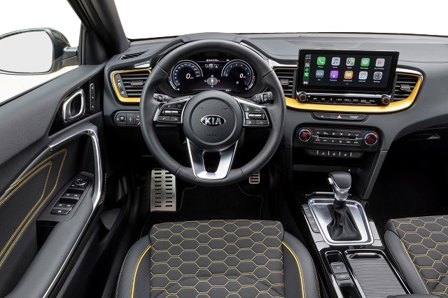 inside_kia_xceed_asg_leasing_cyprus